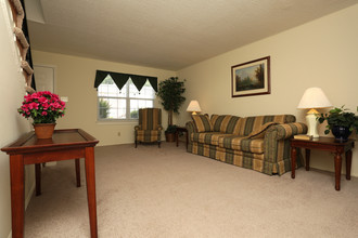 Camelot Townhomes in Richmond, VA - Building Photo - Interior Photo