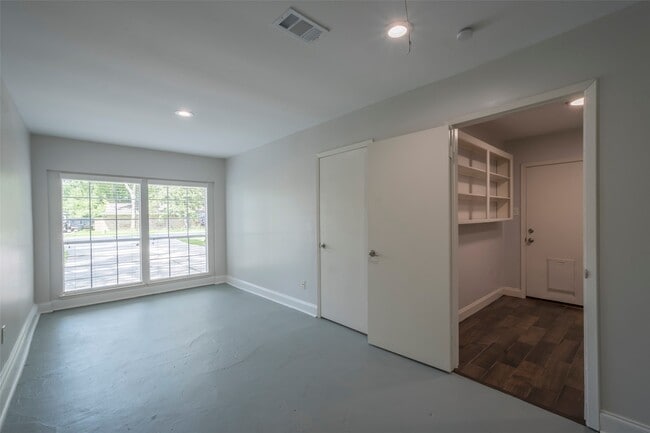 3515 Lake Ridge Bend