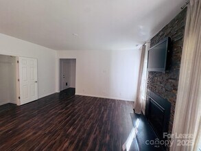 4204 Lawrence Daniel Dr in Matthews, NC - Building Photo - Building Photo