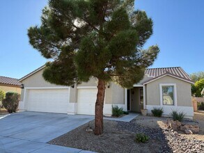 6521 Diamond Point Ct in North Las Vegas, NV - Building Photo - Building Photo