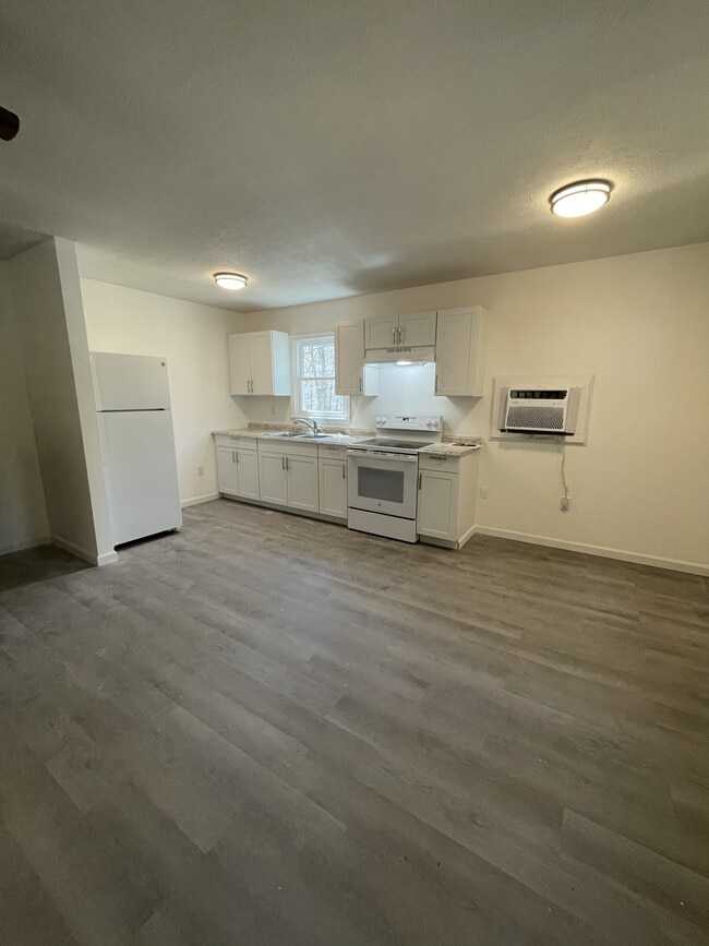 143 Hughes Dr in Monroe, VA - Building Photo - Building Photo