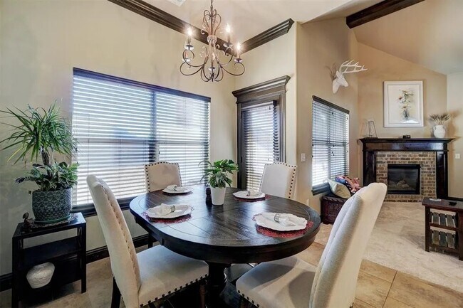 property at 3820 Montclair Dr