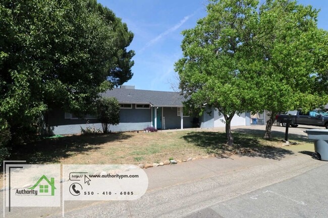 property at 160 Woodcliff Dr