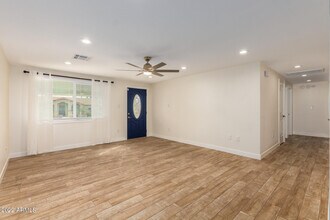 13838 N 37th Way in Phoenix, AZ - Building Photo - Building Photo