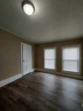 401 N Mulberry St in Mount Vernon, OH - Building Photo - Building Photo