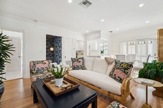 151 S County Rd in Palm Beach, FL - Building Photo - Building Photo