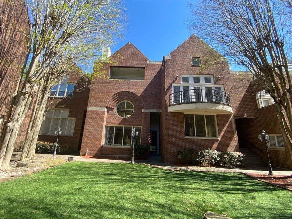 11848 Taylorcrest Rd in Houston, TX - Building Photo