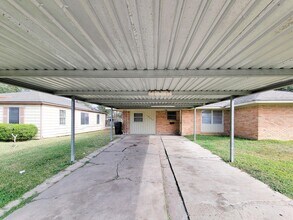 10117 Dulcimer St in Houston, TX - Building Photo - Building Photo