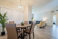 600 Grove Pky photo'