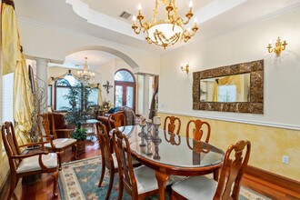 8252 Dancy Cir in Huntington Beach, CA - Foto de edificio - Building Photo