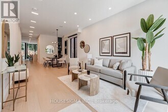 188 Duplex Ave in Toronto, ON - Building Photo - Building Photo