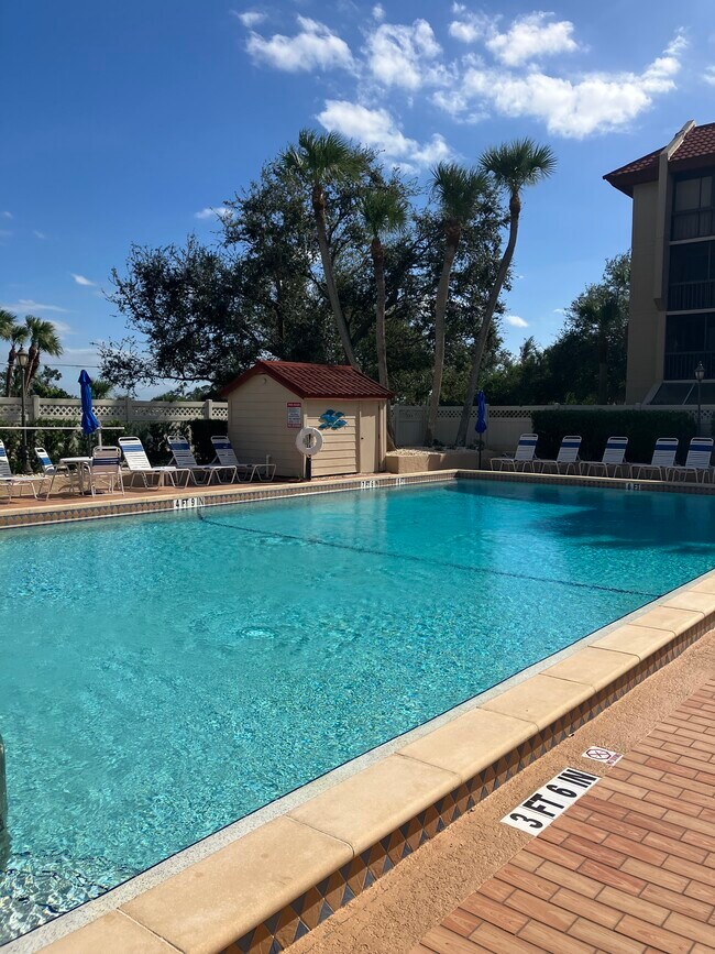 21405 Olean Blvd, Unit 607 in Port Charlotte, FL - Building Photo - Building Photo