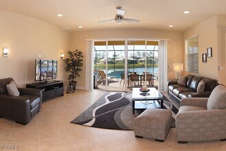 10095 Mimosa Silk Dr in Ft. Myers, FL - Building Photo - Building Photo