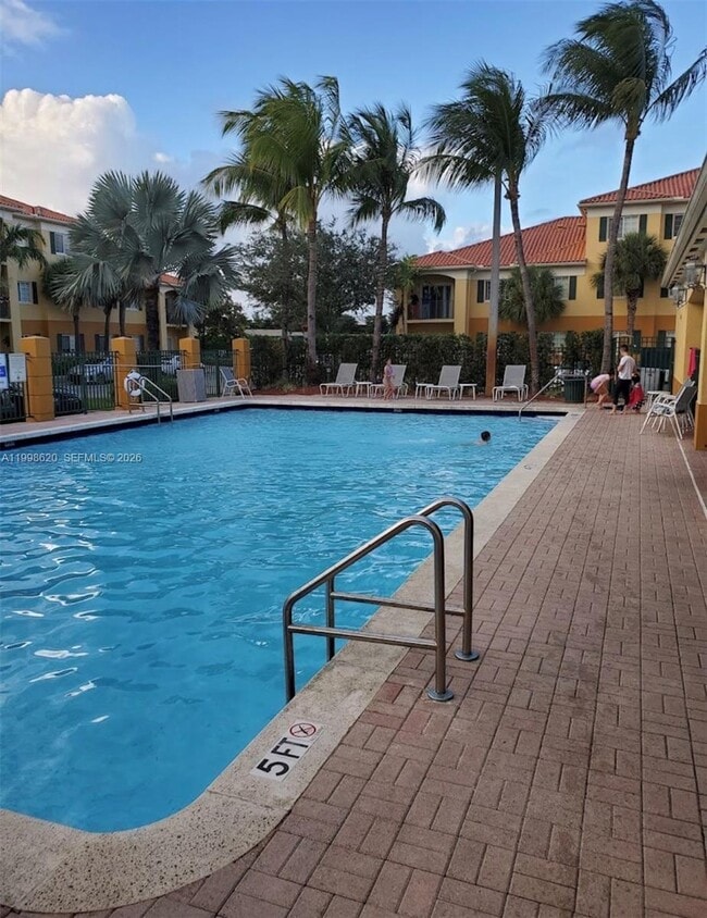 7220 NW 114th Ave in Doral, FL - Building Photo - Building Photo