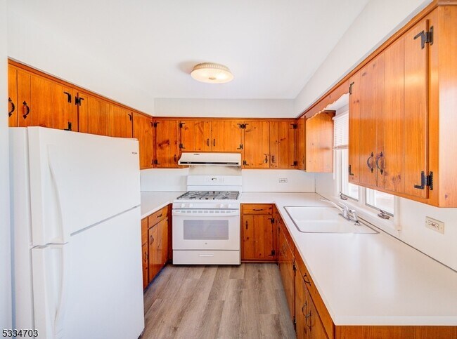 12 New Jersey Ave in Flemington, NJ - Building Photo - Building Photo