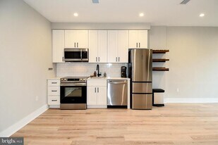 1016 17th Pl NE in Washington, DC - Building Photo