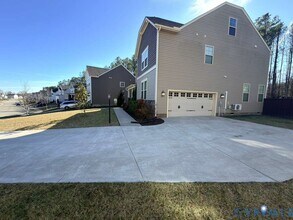 16037 Cambria Cove Blvd in Midlothian, VA - Building Photo - Building Photo