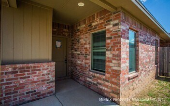 1713 102nd St in Lubbock, TX - Building Photo - Building Photo