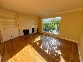 1045 Evelyn Ave in Albany, CA - Building Photo - Building Photo