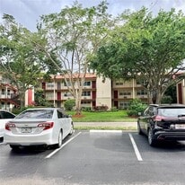 13300 SW 1st St, Unit O104 in Pembroke Pines, FL - Building Photo