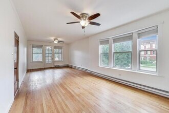 4409 W Deming Pl in Chicago, IL - Building Photo - Building Photo