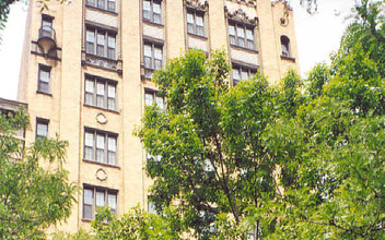 Poinsettia Apartments in Chicago, IL - Building Photo - Building Photo