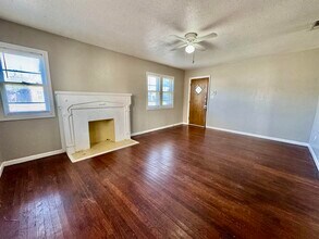 2421 22nd St in Lubbock, TX - Building Photo - Building Photo