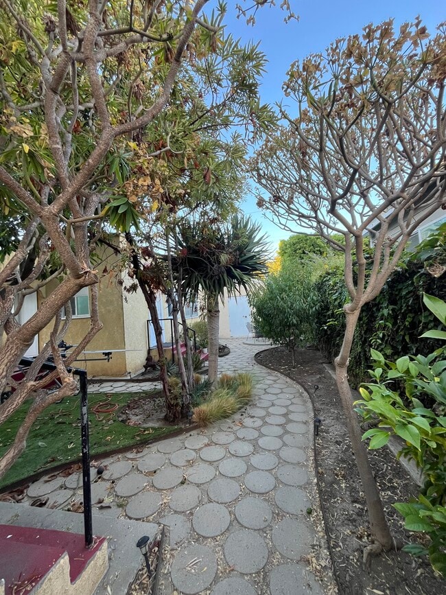 3416 Cattaraugus Ave in Culver City, CA - Building Photo - Building Photo