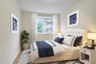 53 McMurchy Avenue North in Brampton, ON - Building Photo - Building Photo