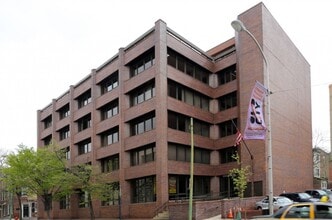 125 N 4th St, Unit 407 in Philadelphia, PA - Foto de edificio - Building Photo