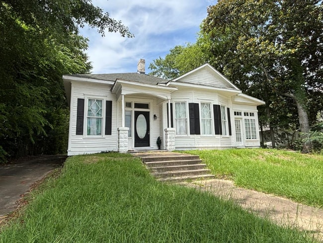 105 Montgomery St