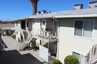 Ridgeview Apartments in Hemet, CA - Building Photo - Building Photo