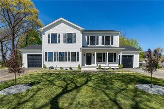 83 Cadora Ave in Warwick, RI - Building Photo - Building Photo