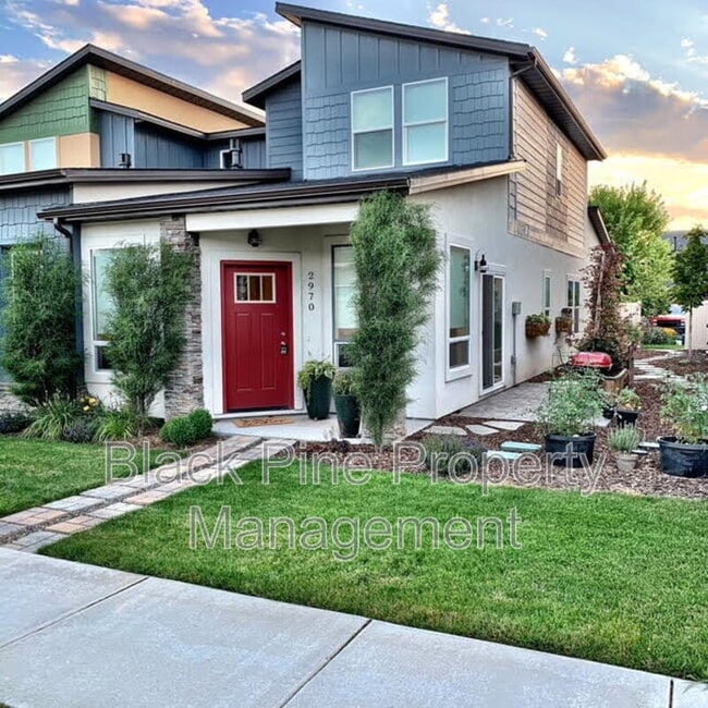 property at 2970 N Villere Ln