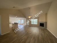 6909 Leisure St in Navarre, FL - Building Photo - Building Photo