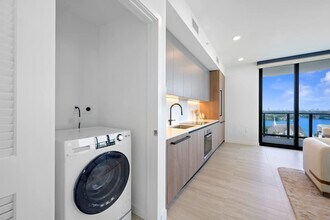 580 72nd St in Miami Beach, FL - Building Photo - Building Photo