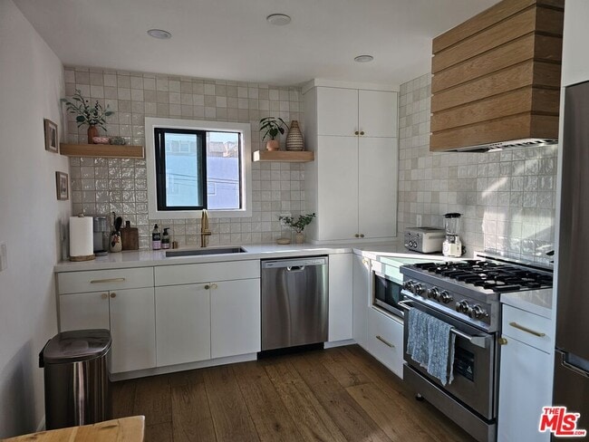 17 Sunset Ave in Los Angeles, CA - Building Photo - Building Photo