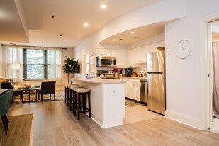 1387 Washington St, Unit #203 in Boston, MA - Building Photo