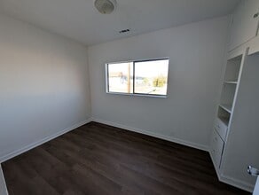 1006 West St in Redding, CA - Building Photo - Building Photo