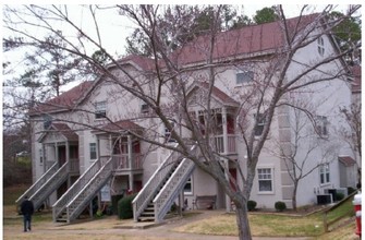 Avery Close in Raleigh, NC - Building Photo - Building Photo