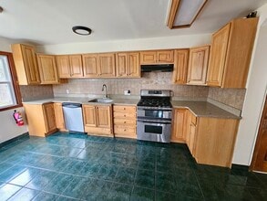 21 Wisner Ave in Middletown, NY - Building Photo - Building Photo