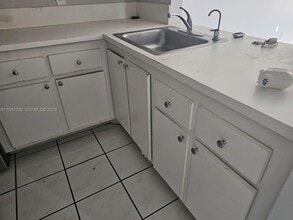 10037 Winding Lake Rd in Sunrise, FL - Building Photo - Building Photo