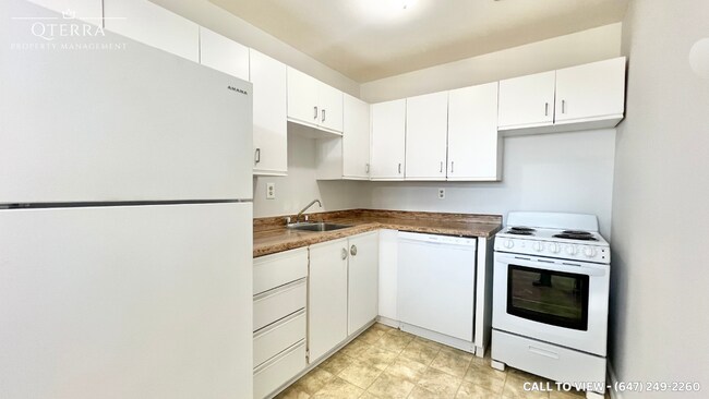 304-1106 Jalna Blvd in London, ON - Building Photo - Building Photo