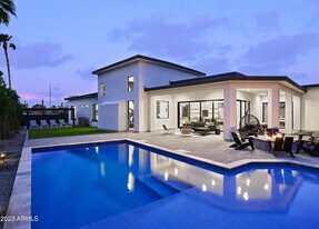 13673 N 88th Pl in Scottsdale, AZ - Building Photo