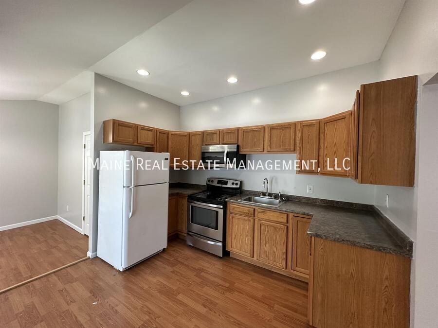 26 Autumn St in Bangor, ME - Building Photo