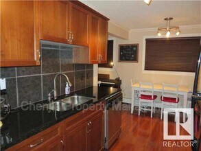 10160-10183 83 Ave NW in Edmonton, AB - Building Photo - Building Photo
