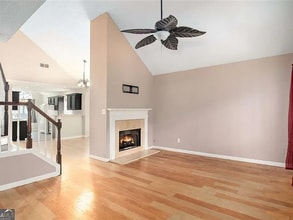 1264 Watercrest Cir in Lawrenceville, GA - Foto de edificio - Building Photo