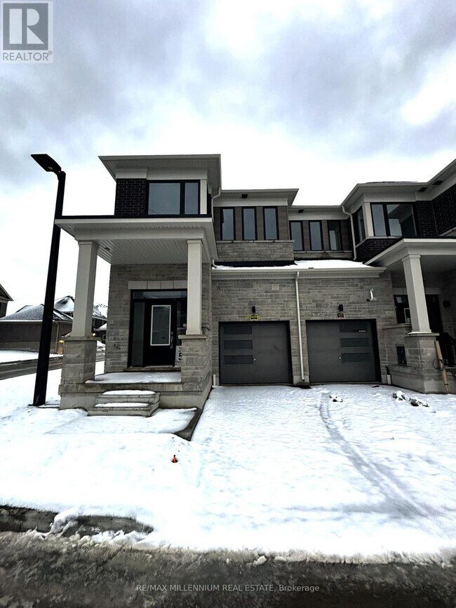 103 Watts Mews in Kawartha Lakes, ON - Building Photo - Building Photo