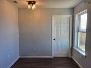 29 Loma Linda Dr in Electra, TX - Building Photo - Building Photo
