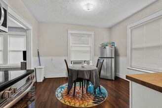 41 Burbank St, Unit 3 in Lewiston, ME - Building Photo - Building Photo